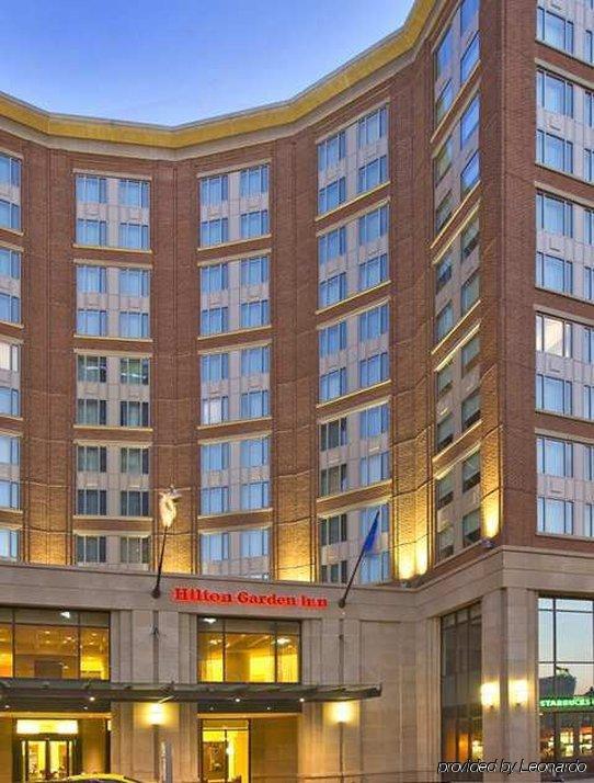 Hilton Garden Inn Baltimore Inner Harbor Exterior foto